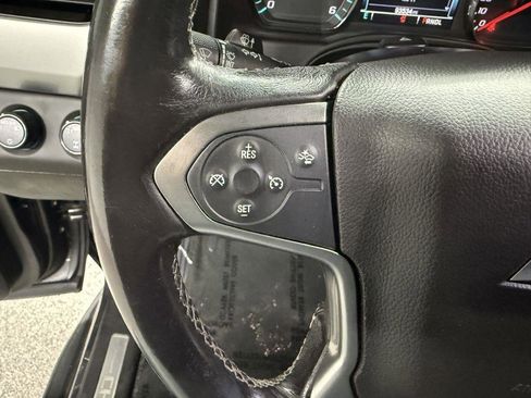 Used 2018 Chevrolet Suburban LT image 19