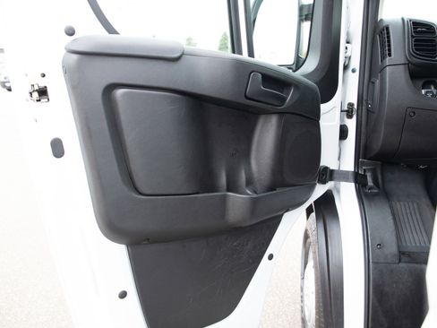 Used 2023 RAM ProMaster 2500 image 17