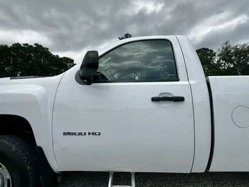 Used 2013 Chevrolet Silverado 2500 W/T AWD/4WD image 13
