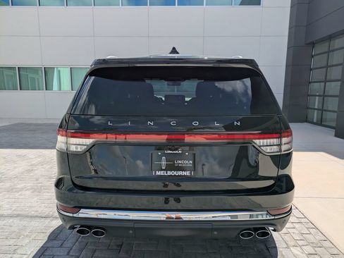 Certified 2025 Lincoln Aviator Reserve RWD image 7