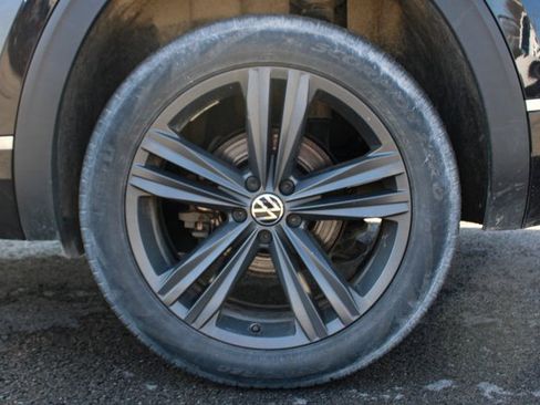 Used 2021 Volkswagen Atlas SE w/ Towing Package image 39