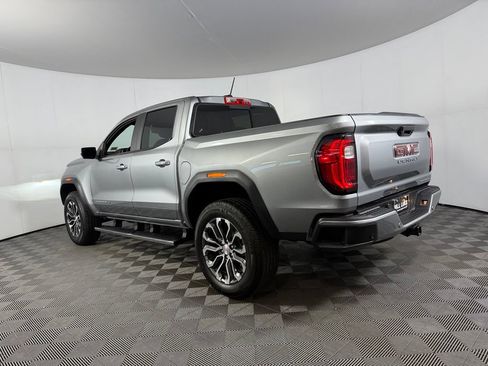 Used 2024 GMC Canyon Denali AWD/4WD image 8