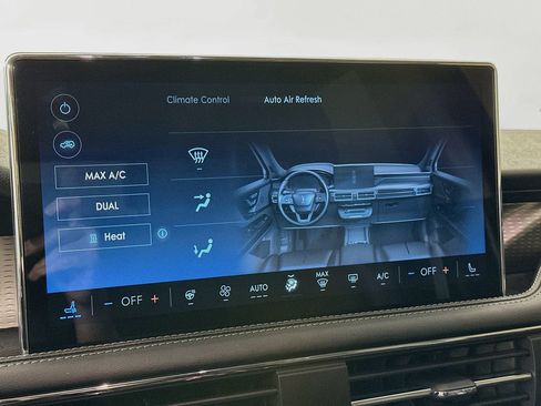Used 2025 Lincoln Corsair Grand Touring w/ Equipment Group 302A AWD/4WD image 20