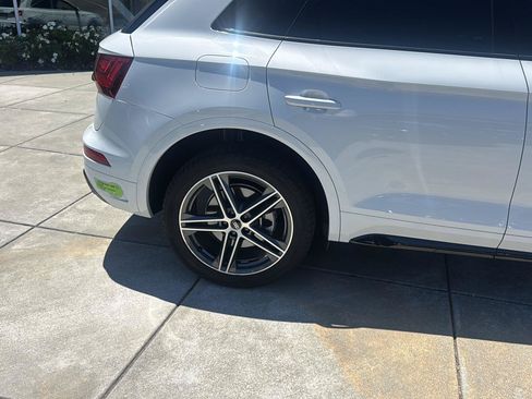Used 2023 Audi Q5 e Premium Plus AWD/4WD image 14
