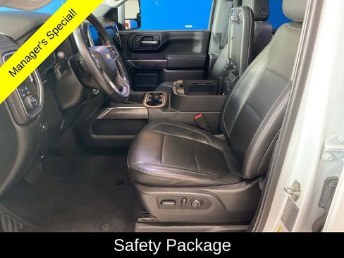 Used 2020 Chevrolet Silverado 3500 LTZ w/ LTZ Premium Package image 9