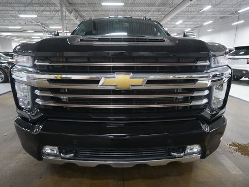 Certified 2022 Chevrolet Silverado 2500 High Country w/ Z71 Off-Road Package image 21