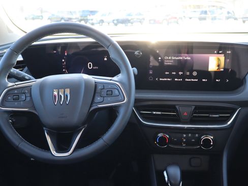 Used 2024 Buick Encore GX Preferred image 14