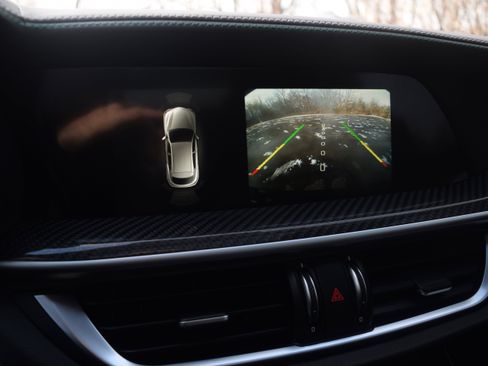 Used 2019 Alfa Romeo Stelvio Quadrifoglio w/ Driver Assist Dynamic Package image 10