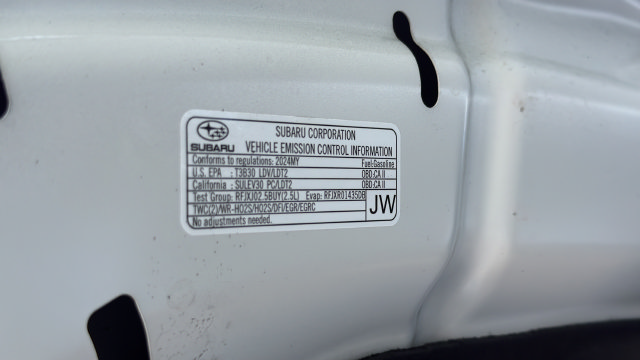 Used 2024 Subaru Outback Premium AWD/4WD image 29