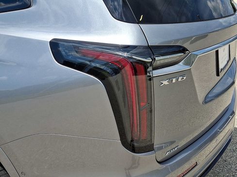 Certified 2023 Cadillac XT6 Sport w/ Technology Package AWD/4WD image 12