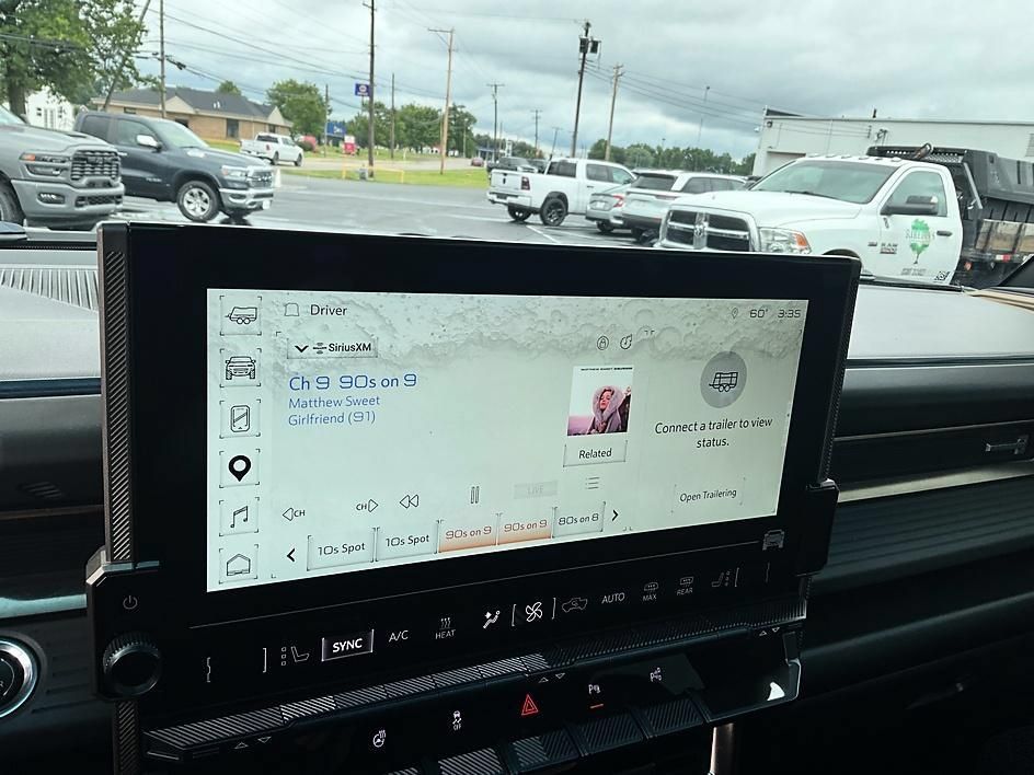 Used 2024 GMC Hummer EV 3X AWD/4WD image 23