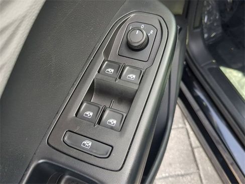 Certified 2023 Volkswagen Taos S image 16