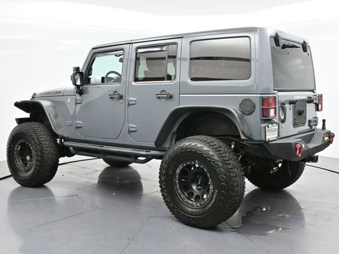 Used 2013 Jeep Wrangler Unlimited Rubicon AWD/4WD image 5