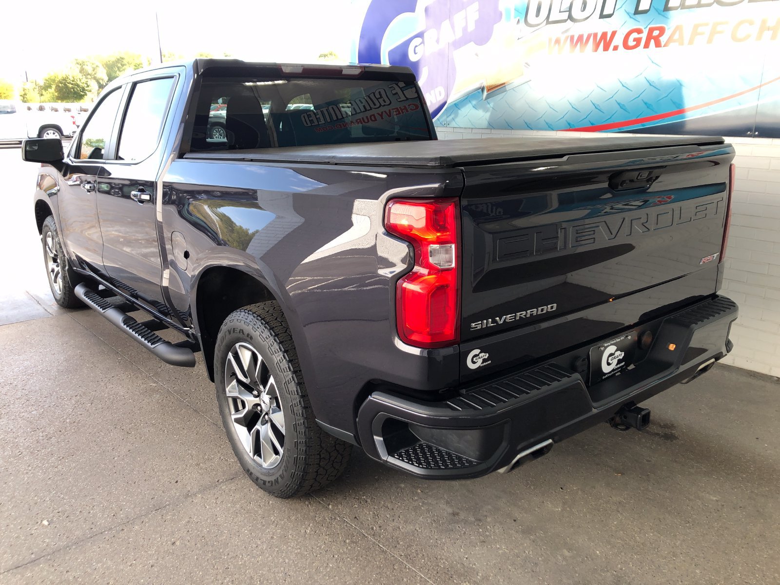 Used 2024 Chevrolet Silverado 1500 RST w/ Z71 Off-Road Package AWD/4WD image 6