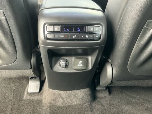 Used 2022 Hyundai Palisade Calligraphy w/ Cargo Package image 31