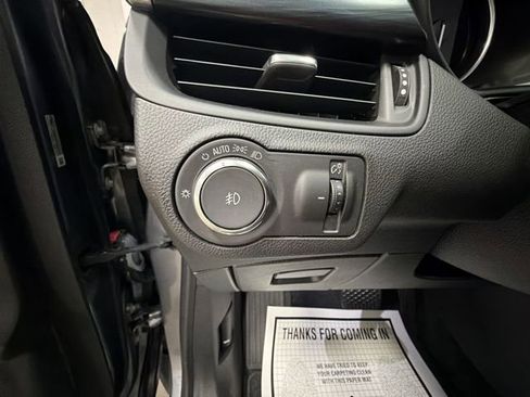 Used 2020 Buick Envision Premium image 18