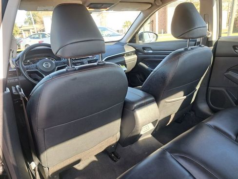 Used 2022 Nissan Altima 2.5 SR w/ Midnight Edition Package image 22