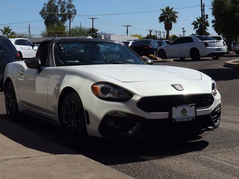 Used 2017 FIAT 124 Spider Abarth image 15