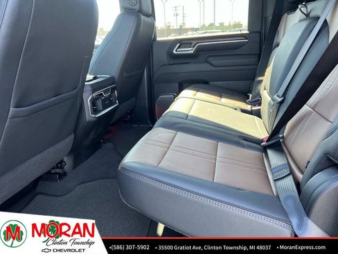 Certified 2025 Chevrolet Silverado 3500 High Country w/ High Country Premium Package image 15