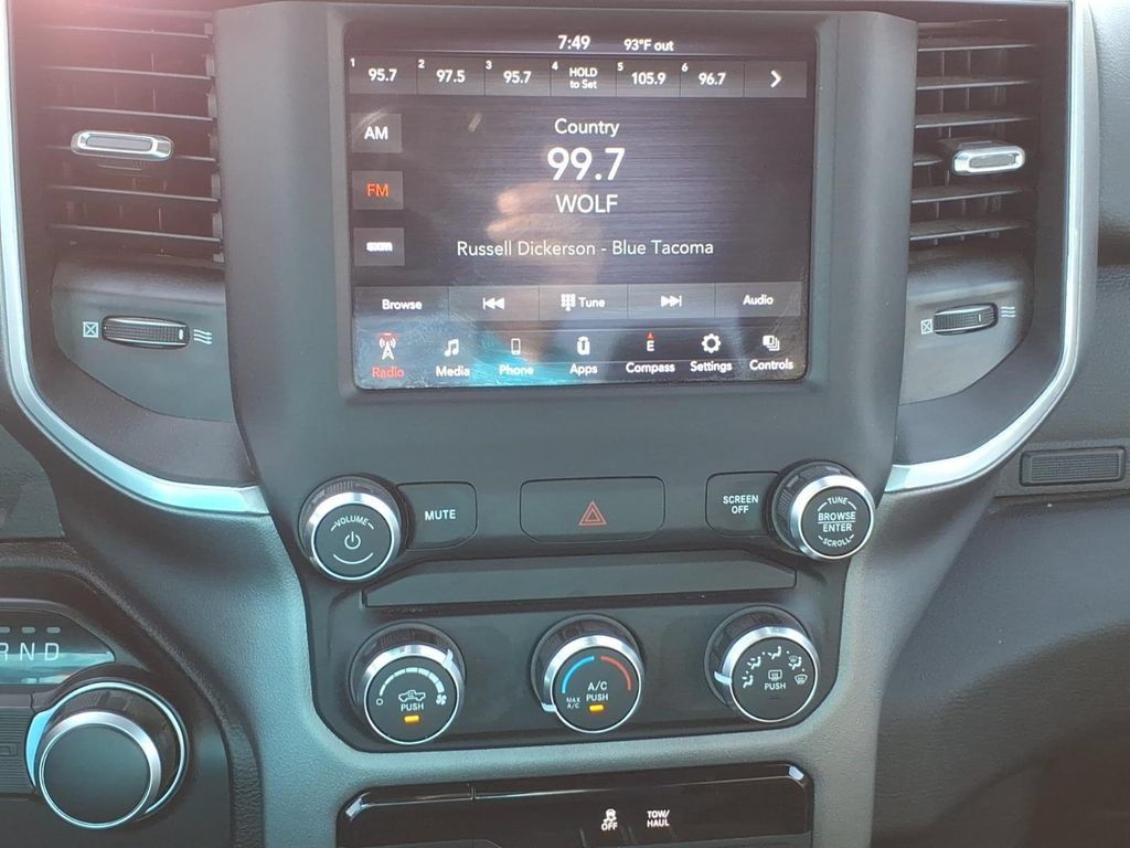 Used 2021 RAM 1500 Big Horn RWD image 16