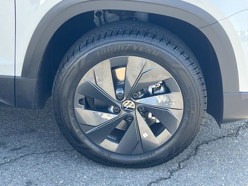 Certified 2025 Volkswagen Taos S image 28