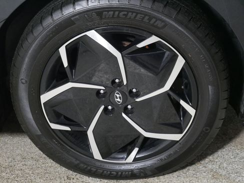 Used 2023 Hyundai Ioniq 5 SEL image 15