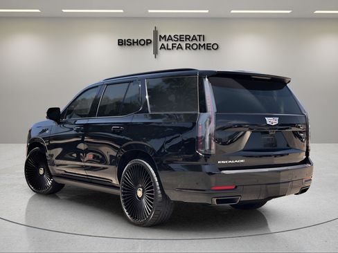 Used 2025 Cadillac Escalade Sport w/ Touring Package AWD/4WD image 3