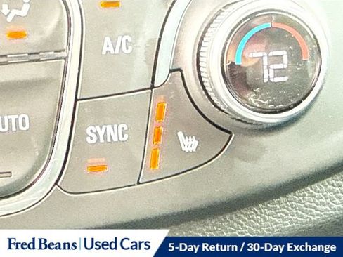 Used 2023 Chevrolet Traverse LT AWD/4WD image 28