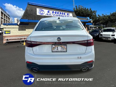Used 2025 Volkswagen Jetta GLI Autobahn FWD image 6