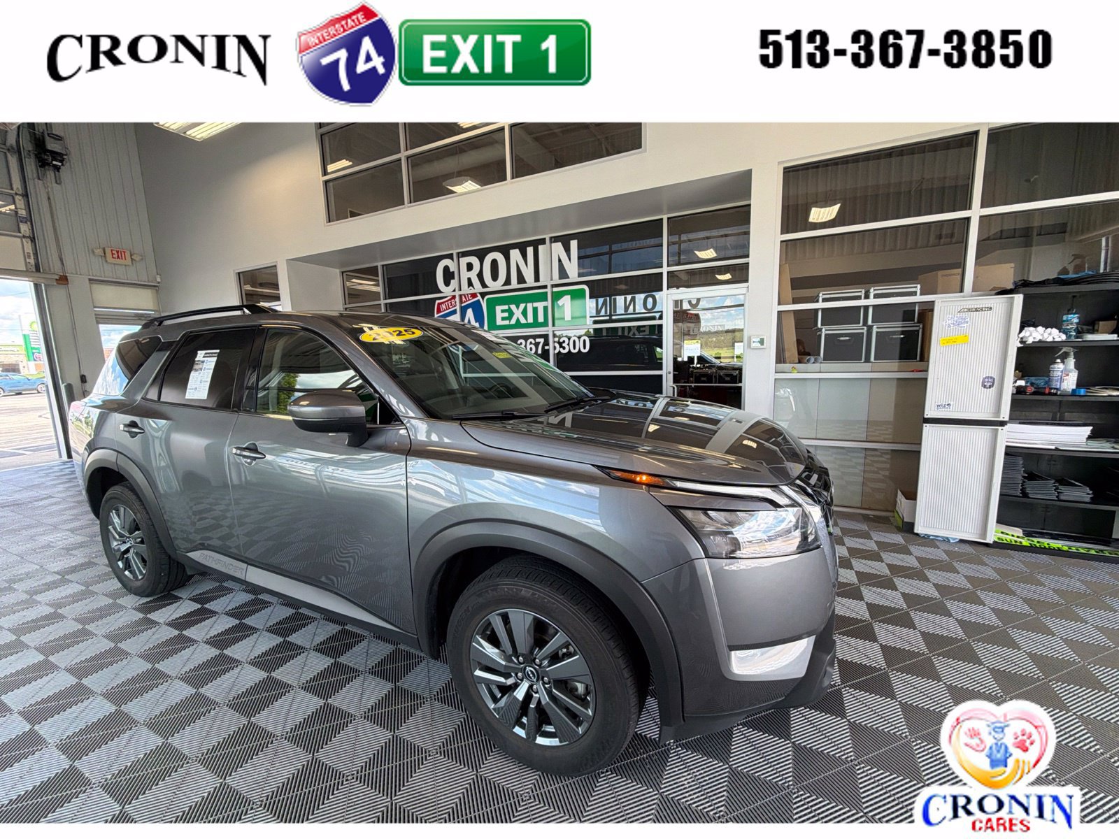 Used 2025 Nissan Pathfinder SV AWD/4WD image 1