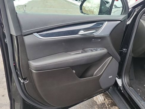 Used 2025 Cadillac XT5 Premium Luxury w/ LPO, Floor Liner Package AWD/4WD image 7