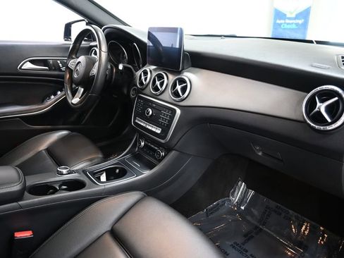 Used 2018 Mercedes-Benz CLA 250 250 image 20