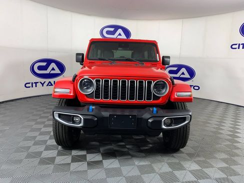 Used 2024 Jeep Wrangler Unlimited Sahara AWD/4WD image 9