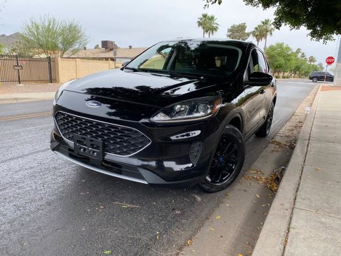 Used 2022 Ford Escape SE w/ Convenience Package FWD image 6