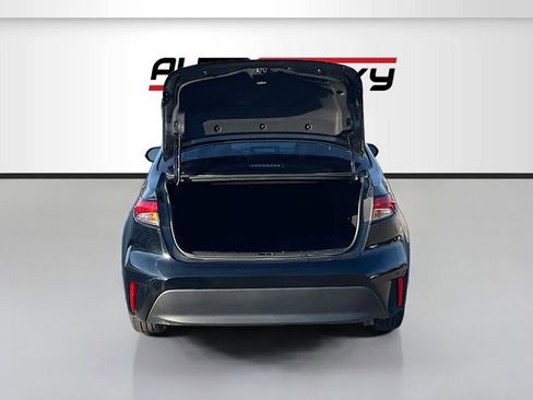 Used 2025 Toyota Corolla LE image 25