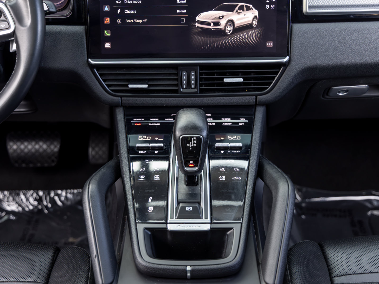 Certified 2022 Porsche Cayenne Platinum Edition AWD/4WD image 48