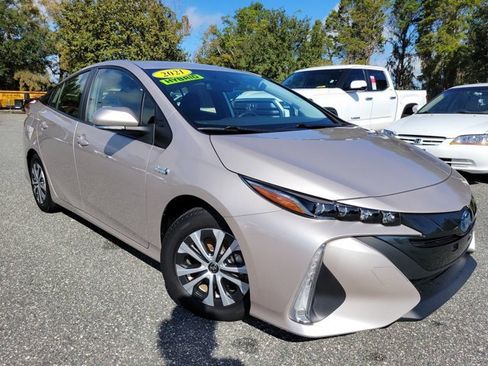 Used 2021 Toyota Prius Prime XLE w/ Carpet Mat Package (TMS) image 8