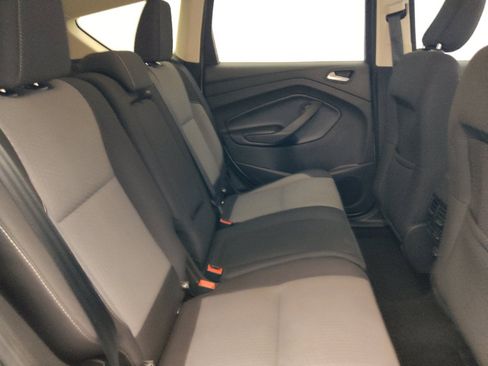 Used 2019 Ford Escape SE FWD image 19