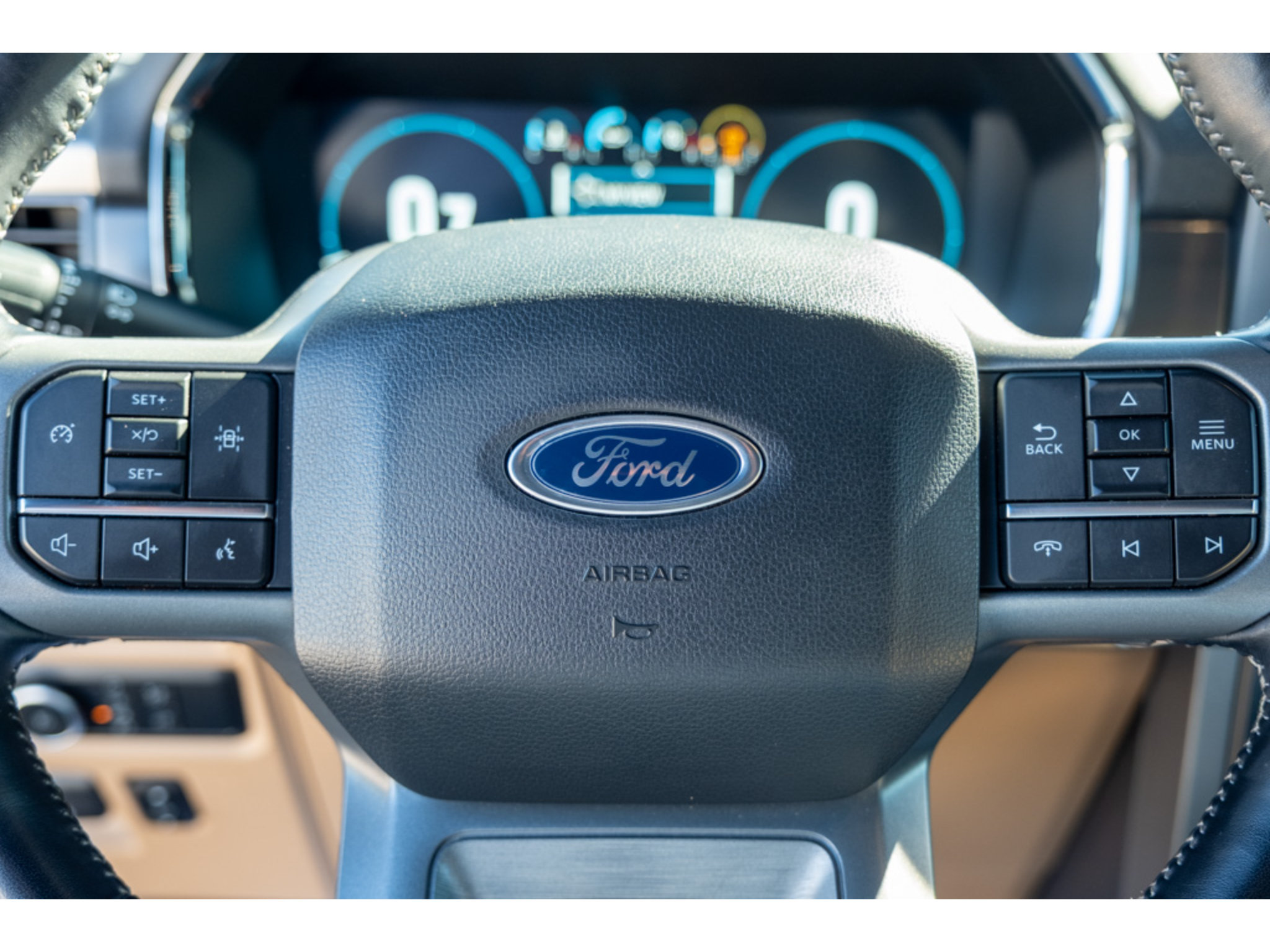 Used 2022 Ford F150 Lariat AWD/4WD image 17