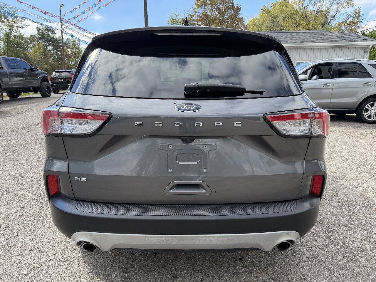 Used 2021 Ford Escape SE w/ Convenience Package FWD image 5