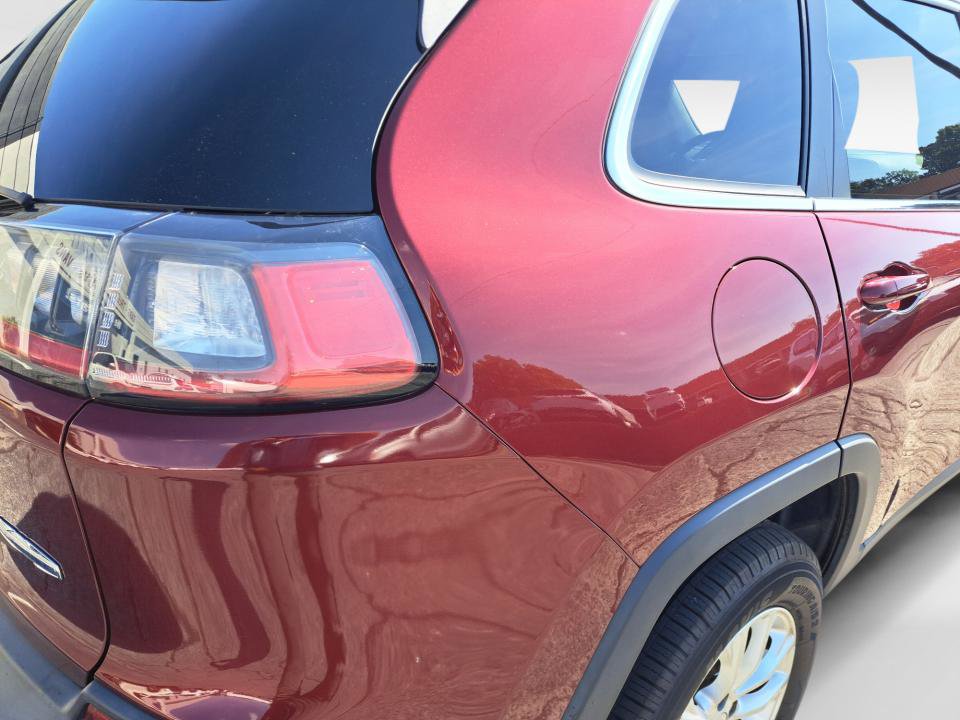 Used 2019 Jeep Cherokee Latitude w/ Popular Appearance Group FWD image 21