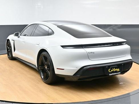 Used 2021 Porsche Taycan image 6