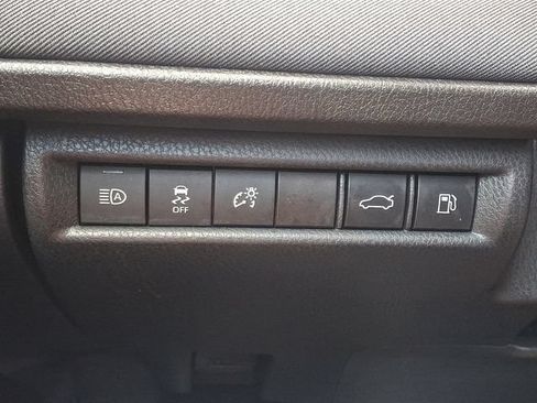 Used 2025 Toyota Camry LE FWD image 25