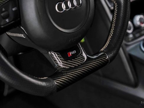 Used 2010 Audi R8 V10 image 52