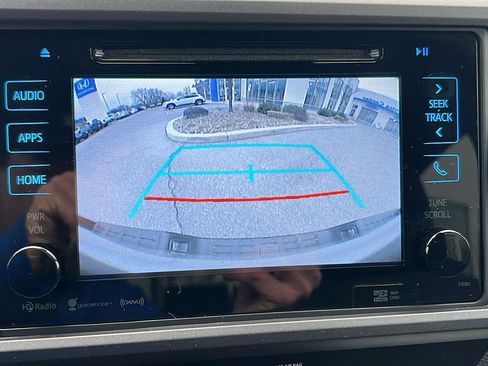 Used 2019 Toyota Tacoma TRD Off-Road image 26