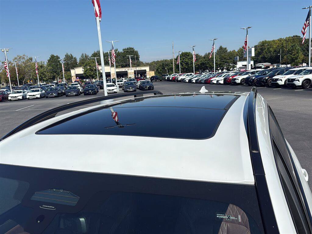 Used 2019 BMW X7 xDrive50i w/ M Sport Package AWD/4WD image 4