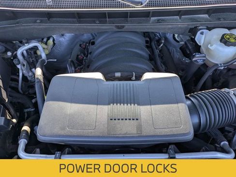 Used 2023 Chevrolet Suburban LT image 12