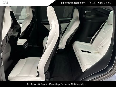 Used 2017 Tesla Model X 90D image 26