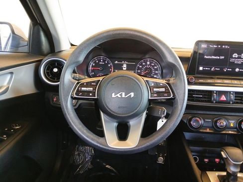 Used 2024 Kia Forte LXS w/ LXS Technology Package FWD image 12