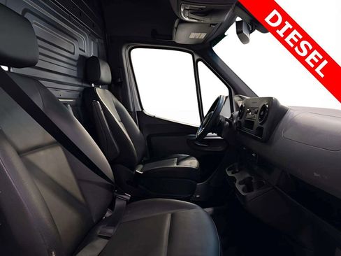 Used 2020 Mercedes-Benz Sprinter 2500 w/ Driver Convenience Package image 12